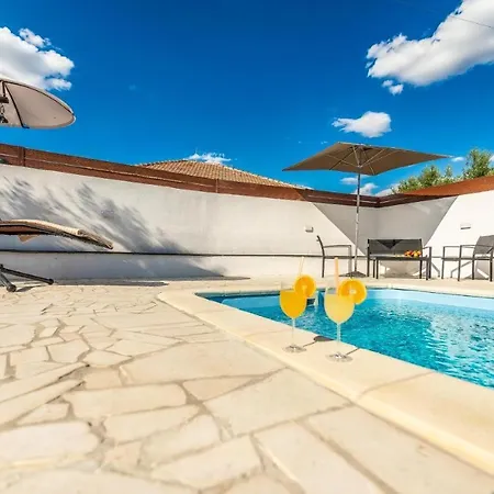 Apartamento Luka Maslina