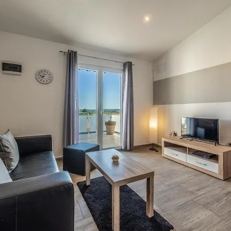Luka Maslina Апартаменты Vrana (Zadar)